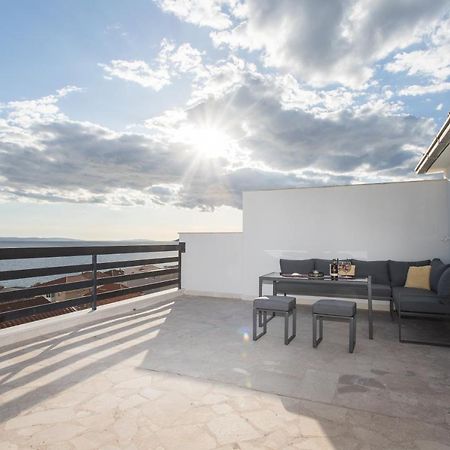 Apartment Gold Подстрана Екстериор снимка
