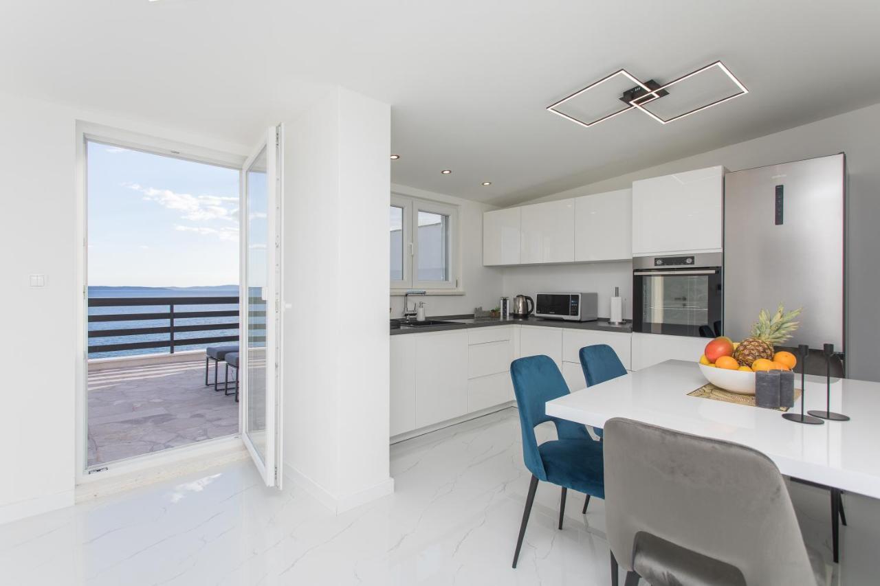 Apartment Gold Подстрана Екстериор снимка
