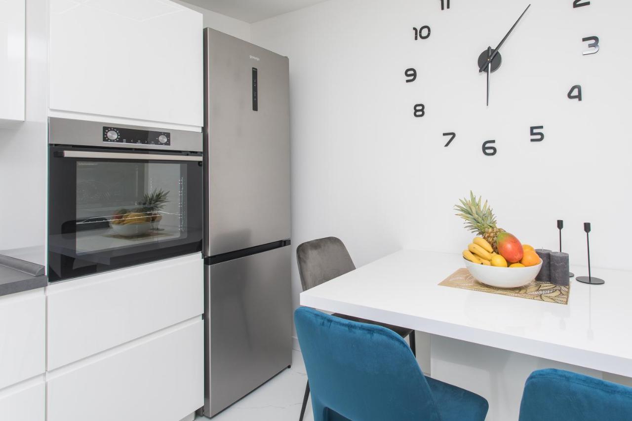 Apartment Gold Подстрана Екстериор снимка